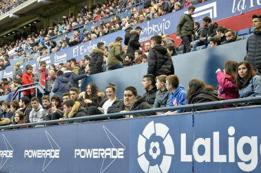 ¿Estuviste en el estadio durante el partido? Trata de encontrarte en la grada.