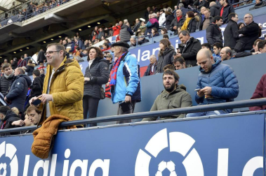 ¿Estuviste en el estadio durante el partido? Trata de encontrarte en la grada.