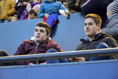 ¿Estuviste en el estadio durante el partido? Trata de encontrarte en la grada.