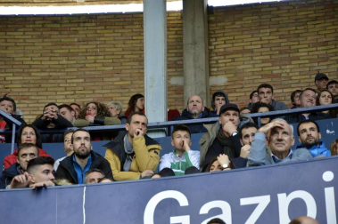 ¿Estuviste en el estadio durante el partido? Trata de encontrarte en la grada.