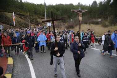 La misa en la explanada del Castillo congrega a miles de peregrinos de la primera Javierada de 2018