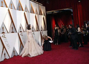 La alfombra roja de los Oscar, pasarela internacional y escaparate para diseñadores y firmas de lujo de todo el mundo.