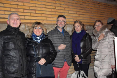 Con la proyección de la premiada 'Handia' los tudelanos cerraron la edición número veinticuatro de su Muestra de Cine Español, que tuvo como sede el Cine Moncayo. Las películas se proyectaron del 27 de febrero al 2 de marzo y además, en la jornada de apertura se pudo disfrutar del corto y el documental premiado en la última gala de los Goya. Una sesión especial en la que este certamen quiso homenajear a todas las madres.