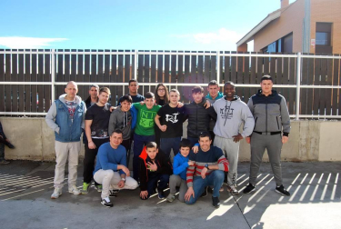 El sábado 3 de marzo se disputó, en el Frontón Vicente Lacalle de Peralta, el Campeonato Navarro de Kickboxing y K1 en el que tomaron parte más de 40 competidores pertenecientes a siete clubes navarros. En la velada, organizada por la Federación Navarra de Kickboxing, se resolvieron los entorchados forales en tres categorías, que incluyeron tres pesos cada una: K1 (60; 67 y +96 kilos); Kick Light (63,5; 67 y 75 kilos) y K1 Infantil (46; 65 y 70 kilos).