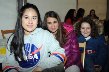 Del 1 al 4 de marzo los vecinos de Cárcar celebraron las tradicionales fiestas en honor a la Virgen, cuatro días repletos de actividades para salir de la rutina. Uno de los escenarios principales fue la carpa ubicada en las escuelas, donde se organizaron conciertos y comidas populares. También destacaron las segundas ediciones de dos eventos: la feria del vino y el certamen de jota navarra.