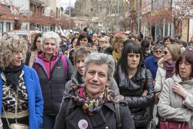 Imágenes de la concentración de 1700 personas en la localidad el 8 de marzo.