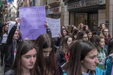 Imágenes de la concentración de 1700 personas en la localidad el 8 de marzo.
