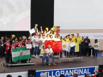 Logroño acogió la fase final del certamen de robótiva organizado por Lego que lo ganó el equipo navarro FSIngenium Team.