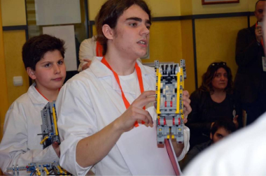 Logroño acogió la fase final del certamen de robótiva organizado por Lego que lo ganó el equipo navarro FSIngenium Team.