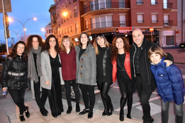La Banda de Música de Tudela ofreció el 11 de marzo un espectáculo-concierto audiovisual y humorístico en el que 150 artistas riberos hicieron disfrutar a los espectadores con algunas de la bandas sonoras compuestas por el gran John Williams para películas como E.T., Star Wars, La Lista de Schlinder, Indiana Jones, Solo en casa o Superman.