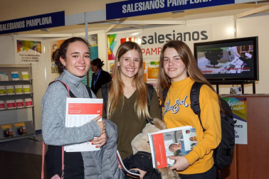 El jueves 8 de marzo se celebró en la sala de exposiciones de Baluarte el Salón europeo del Estudiante y el Empleo 2018. Este evento, organizado por Periódico del Estudiante y Periódico Universitario, es un punto de encuentro entre estudiantes, padres, profesionales de la formación, colegios, universidades y empresas de Navarra con el fin de resolver y ayudar a los jóvenes a decidir su futuro, creando una conexión directa con ellos.