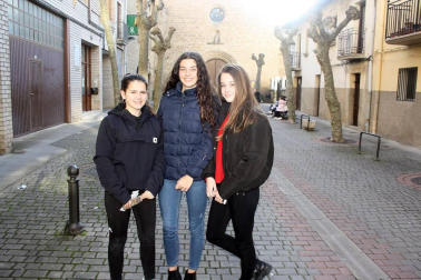 El jueves 8 de marzo se celebró en la sala de exposiciones de Baluarte el Salón europeo del Estudiante y el Empleo 2018. Este evento, organizado por Periódico del Estudiante y Periódico Universitario, es un punto de encuentro entre estudiantes, padres, profesionales de la formación, colegios, universidades y empresas de Navarra con el fin de resolver y ayudar a los jóvenes a decidir su futuro, creando una conexión directa con ellos.