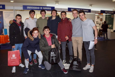 El jueves 8 de marzo se celebró en la sala de exposiciones de Baluarte el Salón europeo del Estudiante y el Empleo 2018. Este evento, organizado por Periódico del Estudiante y Periódico Universitario, es un punto de encuentro entre estudiantes, padres, profesionales de la formación, colegios, universidades y empresas de Navarra con el fin de resolver y ayudar a los jóvenes a decidir su futuro, creando una conexión directa con ellos.