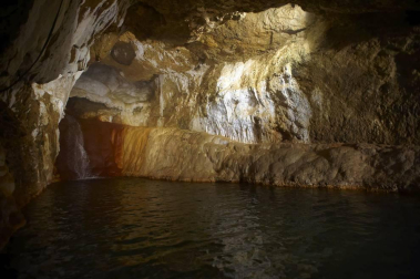 El escritor romántico visitó por primera vez la villa ribera en su viaje de bodas, donde ubica dos leyendas. Los baños de Fitero sanaban su cuerpo mientras las historias de los moradores ocupaban su mente