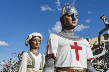 El escritor romántico visitó por primera vez la villa ribera en su viaje de bodas, donde ubica dos leyendas. Los baños de Fitero sanaban su cuerpo mientras las historias de los moradores ocupaban su mente