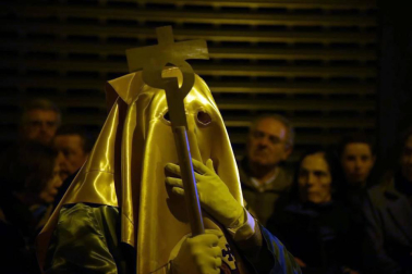La imagen salió este viernes 16 de marzo de la iglesia de San Lorenzo y recorrió el tradicional tryecto hasta la seo pamplonesa.