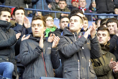 ¿Estuviste en el estadio durante el partido? Trata de encontrarte en la grada.