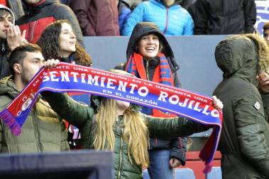 ¿Estuviste en el estadio durante el partido? Trata de encontrarte en la grada.