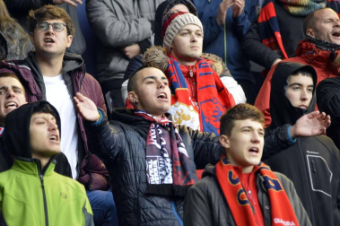 ¿Estuviste en el estadio durante el partido? Trata de encontrarte en la grada.
