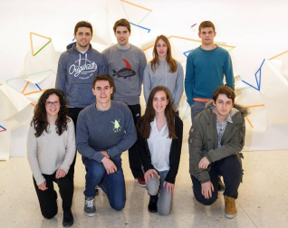 La Cátedra de Energías Renovables de la Universidad Pública de Navarra puso en marcha la quinta edición de la Semana de la Energía, evento formativo que finalizó con el Desafío renovable. Durante 24 horas ininterrumpidas, grupos de alumnos participaron en esta competición que busca resolver un reto relacionado con este tipo de energías.