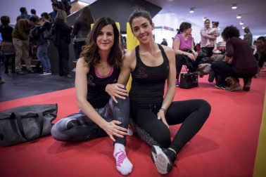 85 alumnos de entre 10 y 16 años de la Escuela de Danza de Navarra ofrecieron este viernes un espectáculo de baile clásico, bolero, flamenco y contemporáneo para cerrar la primera jornada.