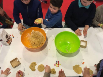 Este fin de semana se celebra en Baluarte la segunda edición de la feria de la familia Expofamily con multitud de talleres y actividades para niños y mayores.
