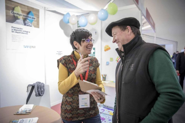 Colas y más colas. Por la mañana y por la tarde. Risas, bailes, sorpresas, frases para apuntar, testimonios para recordar... Miles de personas vivieron este sábado en Expofamily una jornada en familia que superó todas las expectativas de la organización.