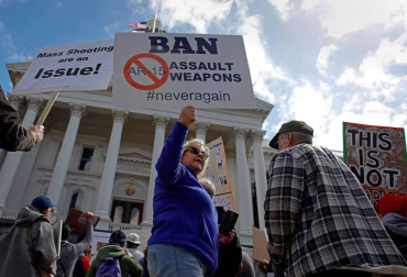 Reclaman medidas férreas contra las armas tras el tiroteo de Parkland
