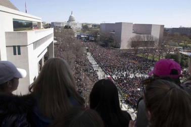 Reclaman medidas férreas contra las armas tras el tiroteo de Parkland