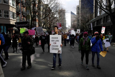 Reclaman medidas férreas contra las armas tras el tiroteo de Parkland