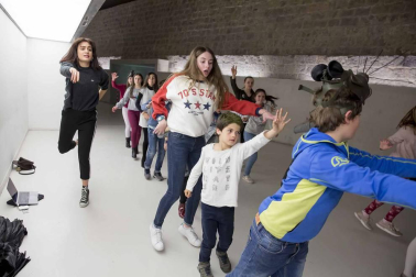 La II edición de la feria celebrada en Pamplona este fin de semana ha contado con más de 100 actividades, entre charlas, talleres, mesas redondas, etc.