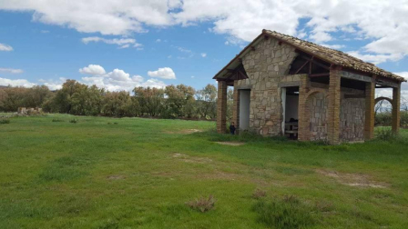 Envíanos la imagen por Whatsapp al número 687 04 00 98, indicando el lugar en el que están realizadas y el autor de las fotografías.