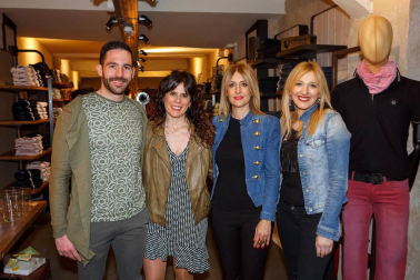 La tarde noche del jueves 22 de marzo los trabajadores, familiares, amigos y clientes de la tienda de moda Freeman compartieron un encuentro festivo para celebrar la inauguración del nuevo espacio de esta marca, ubicada en la calle Mayor 19. Un evento social en el que se respiró toda la energía de la apuesta de renovación del citado establecimiento, especializado en vaqueros.
