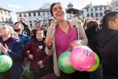 Imágenes de esta fiesta que se celebra el Sábado Santo en la plaza de los Fueros.