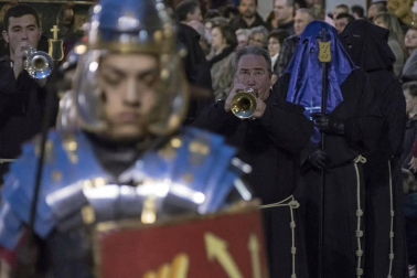 Imágenes de la procesión de Viernes Santo en Estella.
