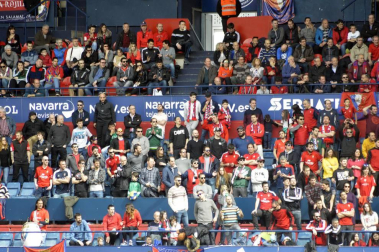 ¿Estuviste en el estadio durante el partido? Trata de encontrarte en la grada.