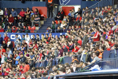 ¿Estuviste en el estadio durante el partido? Trata de encontrarte en la grada.