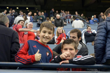¿Estuviste en el estadio durante el partido? Trata de encontrarte en la grada.