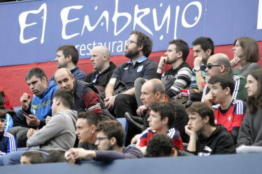 ¿Estuviste en el estadio durante el partido? Trata de encontrarte en la grada.