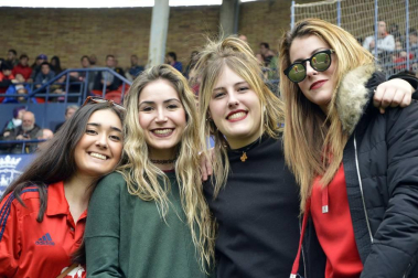 ¿Estuviste en el estadio durante el partido? Trata de encontrarte en la grada.