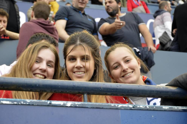 ¿Estuviste en el estadio durante el partido? Trata de encontrarte en la grada.