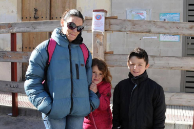 El 30 de marzo se desarrolló en Arguedas el XXIII Trail al Yugo, una prueba deportiva que dio inicio con las categorías inferiores -benjamín, alevín, infantil y cadete- para dar salida ya a media mañana a los participantes absolutos en el trail corto (5.000 metros) y el trail largo (12.220 metros). La carrera contó con un gran ambiente festivo en la línea de salida y llegada, que se ubicó en la calle Real junto al Ayuntamiento.