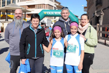 El 30 de marzo se desarrolló en Arguedas el XXIII Trail al Yugo, una prueba deportiva que dio inicio con las categorías inferiores -benjamín, alevín, infantil y cadete- para dar salida ya a media mañana a los participantes absolutos en el trail corto (5.000 metros) y el trail largo (12.220 metros). La carrera contó con un gran ambiente festivo en la línea de salida y llegada, que se ubicó en la calle Real junto al Ayuntamiento.