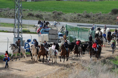 El 31 de marzo Murillo el Fruto celebró la antigua tradición de la trashumancia a caballo. Desde primera hora de la mañana los jinetes se acercaron hasta el hostal y, tras un almuerzo, salieron del pueblo para regresar a media mañana por la carretera de Ujué. Durante el día se celebró también un mercado de artesanía, una comida popular, un espectáculo de la escuela de sevillanas de Murillo, Santacara y Mélida y el concierto de un coro rociero.