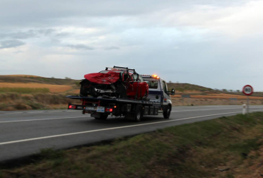 Una mujer y una niña de tres años han fallecido en un choque frontal en el km. 96 de la carretera N-113, en el término de Cintruénigo.