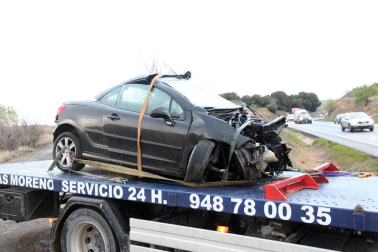 Una mujer y una niña de tres años han fallecido en un choque frontal en el km. 96 de la carretera N-113, en el término de Cintruénigo.
