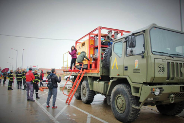 Unas 240 personas participaron este sábado en un ensayo de un accidente de un autobús escolar con el objetivo de articular un Plan de Emergencias