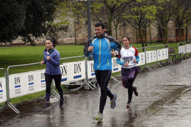 Imágenes de la 'VI Carrera de la Ciudadela-Desafío Empresas'