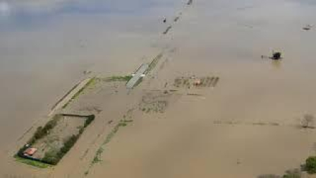 Imágenes áreas de los desbordamientos de los ríos Aragón y Ebro