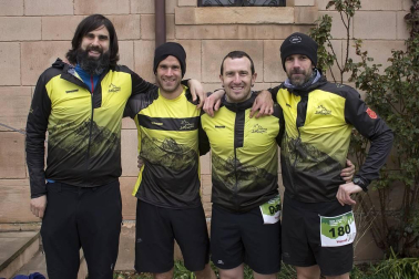 Los alrededores del Santuario de Codés, en Torralba del Río, sirvieron de punto de partida y llegada para el 8º Trail Sierra de Codés, que se celebró el sábado 7 de abril. Un recorrido de doce kilómetros y medio por caminos forestales por las laderas de la sierra y el pico Ioar. La prueba estuvo organizada por la Cofradía de Nuestra Señora de la Virgen de Codés y sirvió para recoger fondos para la Asociación Nacional de Hipertensión Pulmonar.